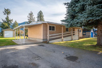 2517 5TH AVE Castlegar, British Columbia