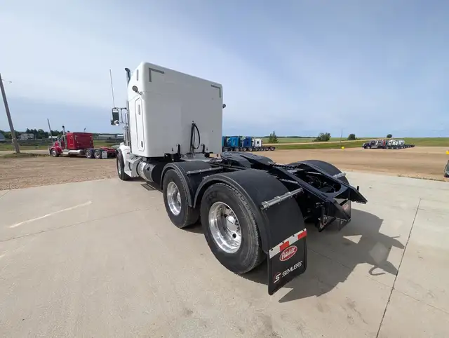 2019 PETERBILT 367 in Heavy Trucks in Kamloops - Image 9