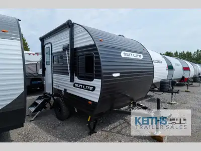 2025 sUNSET PARK SUNLITE 12FDX: Tiny Trailer, Huge Experience The Sunlite 12FDX travel trailer offer...