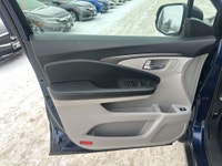 2016 Honda Pilot EX AWD – Reliable, Spacious, and Road-Ready Selling a well-maintained 2016 Honda Pi... (image 6)