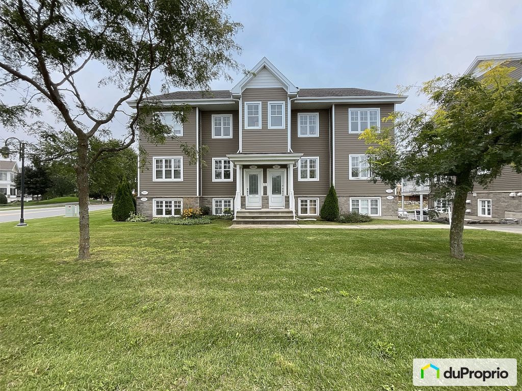 $369,900 - Condominium for sale in St-Hyacinthe (Douville) — photo 1