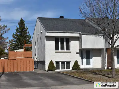 Découvrez ce superbe jumelé clé en main, avec cuisine et salle de bain rénovées, dans un secteur rec...