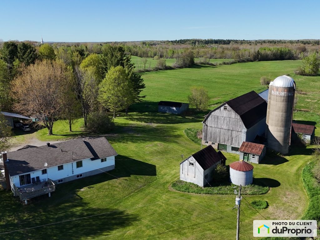 $1,095,000 - Acreage / Hobby Farm / Ranch for sale in Durham-Sud — photo 1