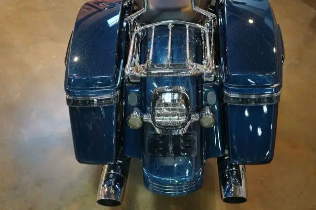 2016 Harley-Davidson FLTRXS - Road Glide Special in Sport Touring in Lethbridge - Image 9