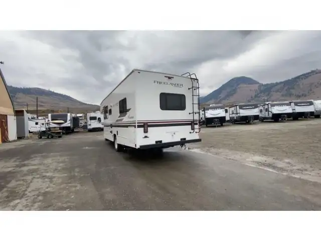2023 Coachmen RV Freelander 27QB in RVs & Motorhomes in Kamloops - Image 13