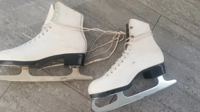 Lange Carina Ladies Figure Ice Skates Size 8.5 or 9 Womens in Skates & Blades in City of Toronto - Image 8