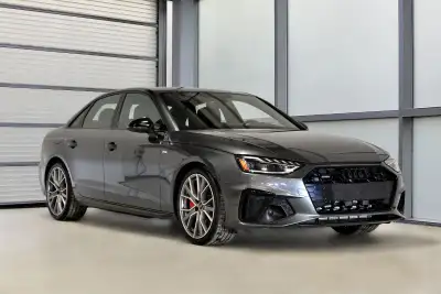 Traction intégrale Audi quattro / Apple Carplay + Android Auto / Navigation / Écran tactile de 10.1...