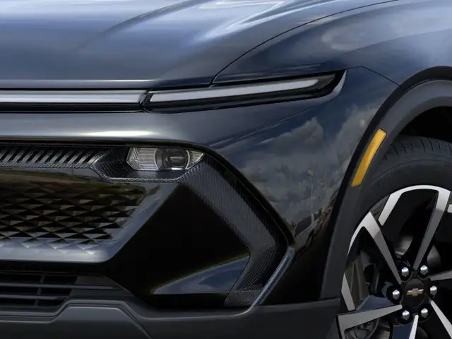 Chevrolet Equinox EV 2026 in Cars & Trucks in Longueuil / South Shore - Image 11