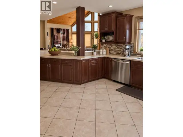 12485 231 Road Dawson Creek, British Columbia in Land for Sale in Dawson Creek - Image 5