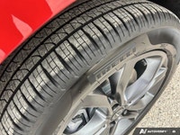 This Chrysler Pacifica has a trusty Regular Unleaded V-6 3.6 L/220 engine powering this Automatic tr... (image 9)