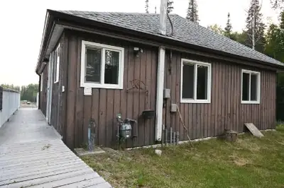 5395 Erickson Street - A Nestled at the end of a cul-de-sac in the peaceful and secluded area of Har...