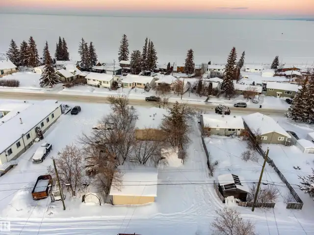 315 10 ST Cold Lake, Alberta in Houses for Sale in Edmonton - Image 25