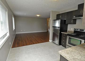 Executive Suite Fergus - 470 Elora St. in Long Term Rentals in Guelph - Image 2