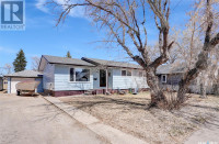 924 Iroquois STREET W Moose Jaw, Saskatchewan