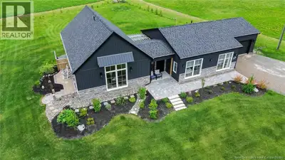 Modern luxury living with views of the beautiful Saint John River. Completed in 2023, this stunning...