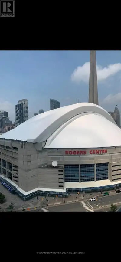 Immaculately maintained condo unit overlooking the Rogers Center and Downtown. This bright, spacious...