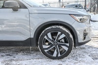 ... Engine: Moteur à 4 cylindres 2.0l L/100Km City: 9.9 L/100Km Hwy: 7.8 (image 6)