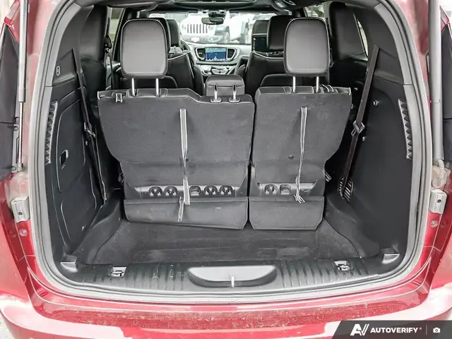 2022 Chrysler Passenger Vans Pacifica Hybrid Limited in Cars & Trucks in Windsor Region - Image 12