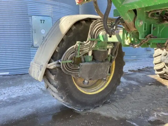 2022 John Deere 616R in Farming Equipment in Swift Current - Image 21