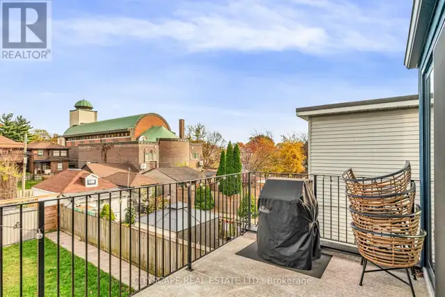UPPER - 61 EDWIN AVENUE Toronto (Dovercourt-Wallace Emerson-Junc in Long Term Rentals in City of Toronto - Image 20