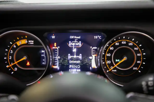 2020 Jeep Wrangler Unlimited SAHARA 4X4 DIESEL|1OWNR|NOACCDNT|PO in Cars & Trucks in City of Toronto - Image 24