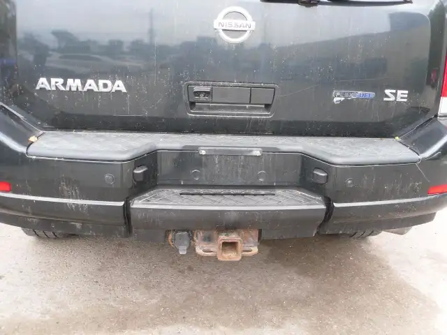 2009 Nissan Armada 4WD 4dr SE FFV in Cars & Trucks in City of Toronto - Image 6