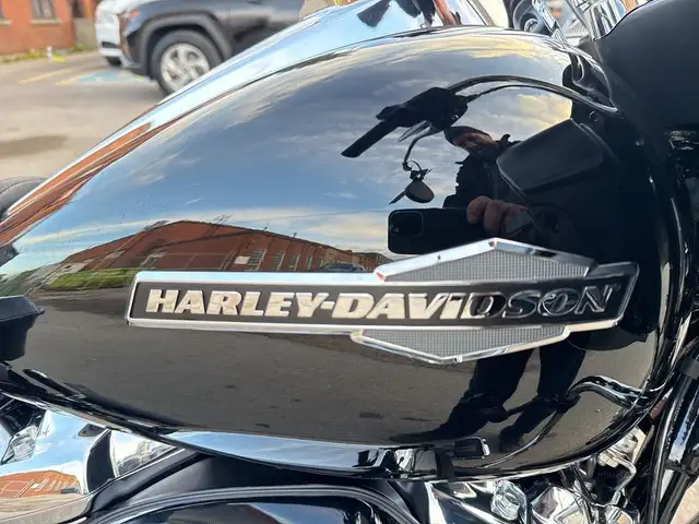 2022 Harley-Davidson Road Glide ~ ROAD GLIDE ~ 107CI ~ 2 INTO 1  in Sport Touring in City of Toronto - Image 31