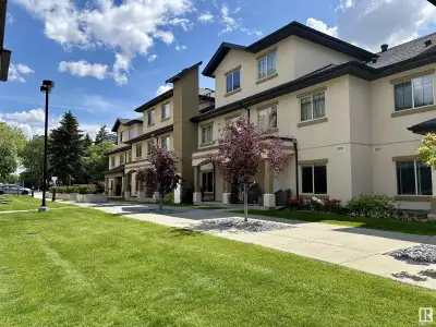 Stylish Townhouse Living in Sought-After Pleasantview, this well maintained 3-bedroom, 3-bathroom to...