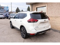 ALL WHEEL DRIVE W/LOADS OF FEATURES - Power panoramic Sunroof - Motion -Activated Liftgate - Dual Zo... (image 7)