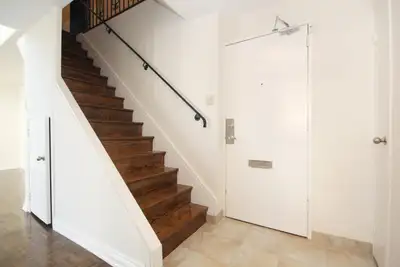 3 Bedroom 2 level Penthouse @ Yonge & Davisville, View more