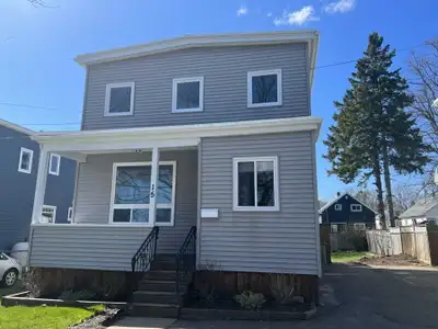 Pelzant - Charming 3 Bedroom Home in Dartmouth!