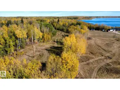 LAKE VIEW 2.67 ACRES - SKELETON LAKE!P Partially treed lot right by the water. Land has plenty of ro...