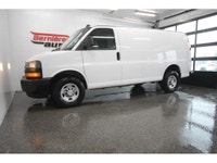 Garantie Chevrolet jusqu'au 5 mars 2028 ou 100 000km. Chevrolet Express 2500 Cargo Van 2023 135WB av... (image 3)