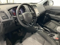 Le Mitsubishi RVR 2020 version SE AWD MAGS CAMERA RECUL CRUISE A/C usagé offert chez AutoStudio 72 à... (image 9)