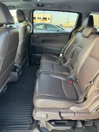 2019 Honda Odyssey EX-L : One Owner | Very Well Serviced | 220470 km's | Extra Set of Tires | 8-Pass... (image 8)