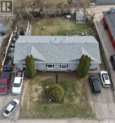 DUPLEX FOR SALE! This is a great opportunity to own an updated investment property at 804 & 806 9th...