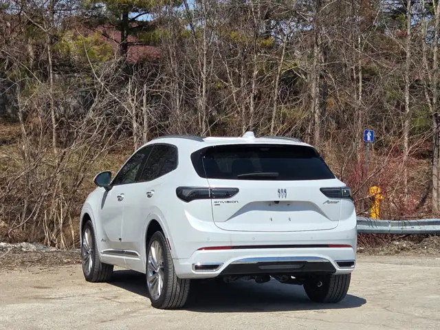 2026 Buick Envision Avenir- Bose Sound - Panoroof - Demo/Used in Cars & Trucks in Barrie - Image 11