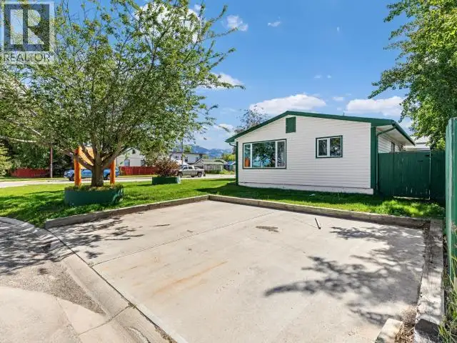 5078 5TH AVENUE Whitehorse, Yukon in Houses for Sale in Whitehorse - Image 4