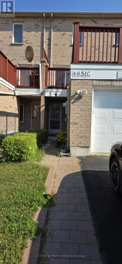 MAIN LEVEL - 4651C KINGSTON ROAD Toronto (West Hill), Ontario