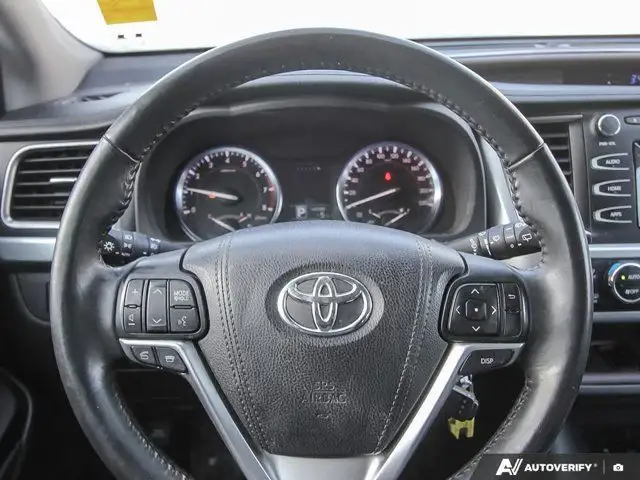2015 Toyota Highlander LE | Heated Seats | AWD | Power Tailgate in Cars & Trucks in London - Image 18