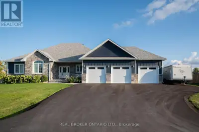 Welcome to 19 Cheslock Crescent. This 5 year old bungalow located in the Kayley Estates in the quain...