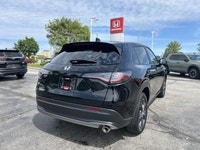 Discover unparalleled versatility and sophisticated design in this 2025 Honda HR-V Sport, presented... (image 4)