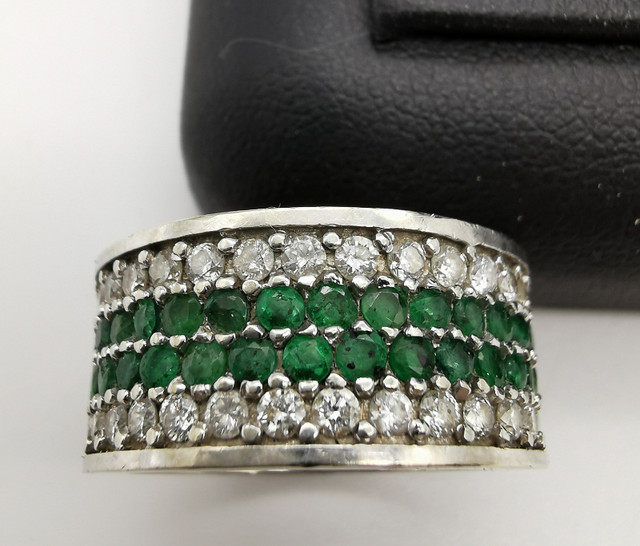 14KT white gold cluster band w appraisal $ 1,785 in Jewellery & Watches in Mississauga / Peel Region - Image 2