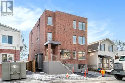UNIT # 4 - 158 LAVAL STREET N Ottawa, Ontario