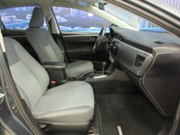 TOYOTA COROLLA 2016 AUTOMATIQUE / AIR-CLIMATISÉ / BLUETOOTH AVEC 134 600 KM CERTIFIÉ ( RAPPORT CARFA... (image 6)