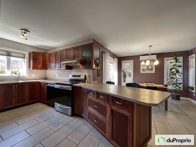 $669,000 - Bungalow for sale in Ste-Julie — photo 2