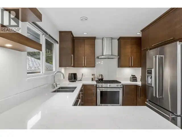 2999 LARSON ROAD North Vancouver, British Columbia in Houses for Sale in North Shore - Image 19