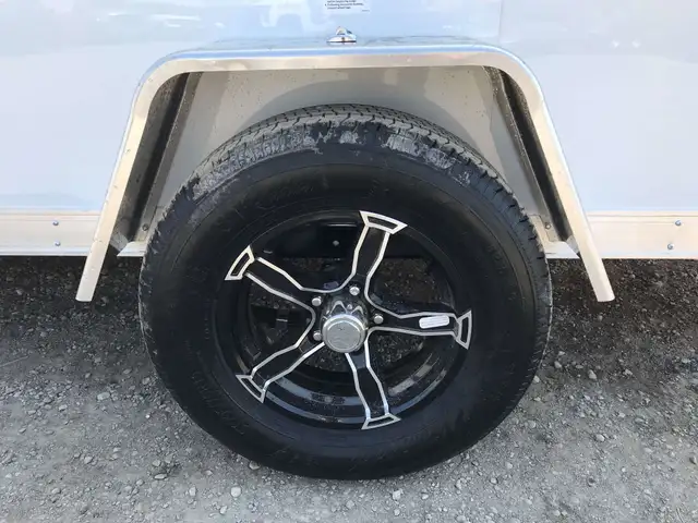 2026 LEGACY SERIES LEGACY SINGLE AXLE ALL ALUMINUM ENCLOSED V-NO in Cargo & Utility Trailers in Hamilton - Image 10