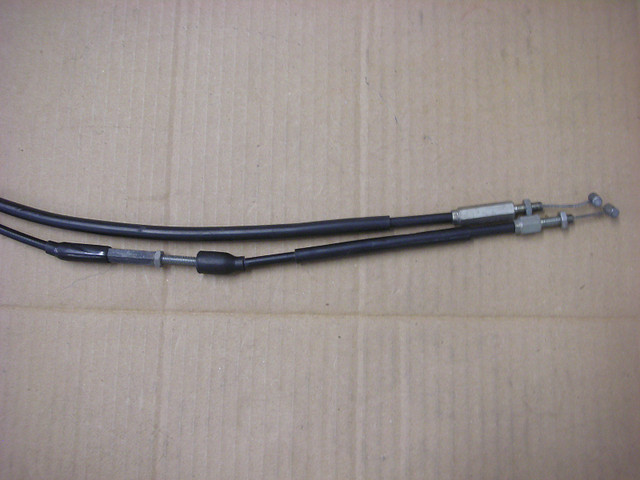 Used Throttle cables 1979 Honda CBX 17910-422-670 in Other in Stratford - Image 2