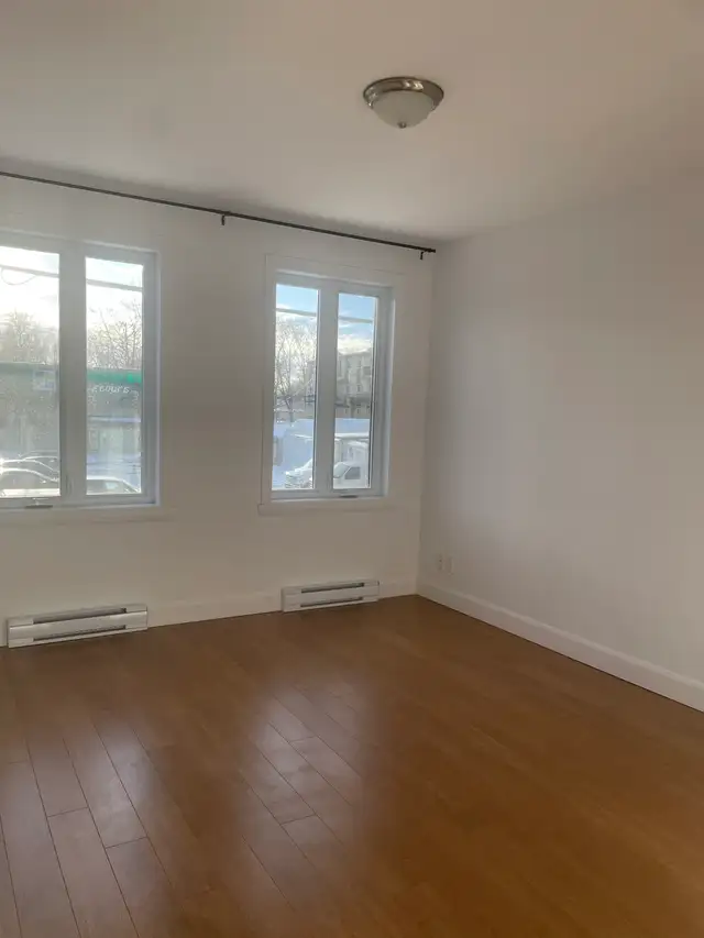 Magnifique condo 18e rue Limoilou pour Décembre in Long Term Rentals in Québec City - Image 7